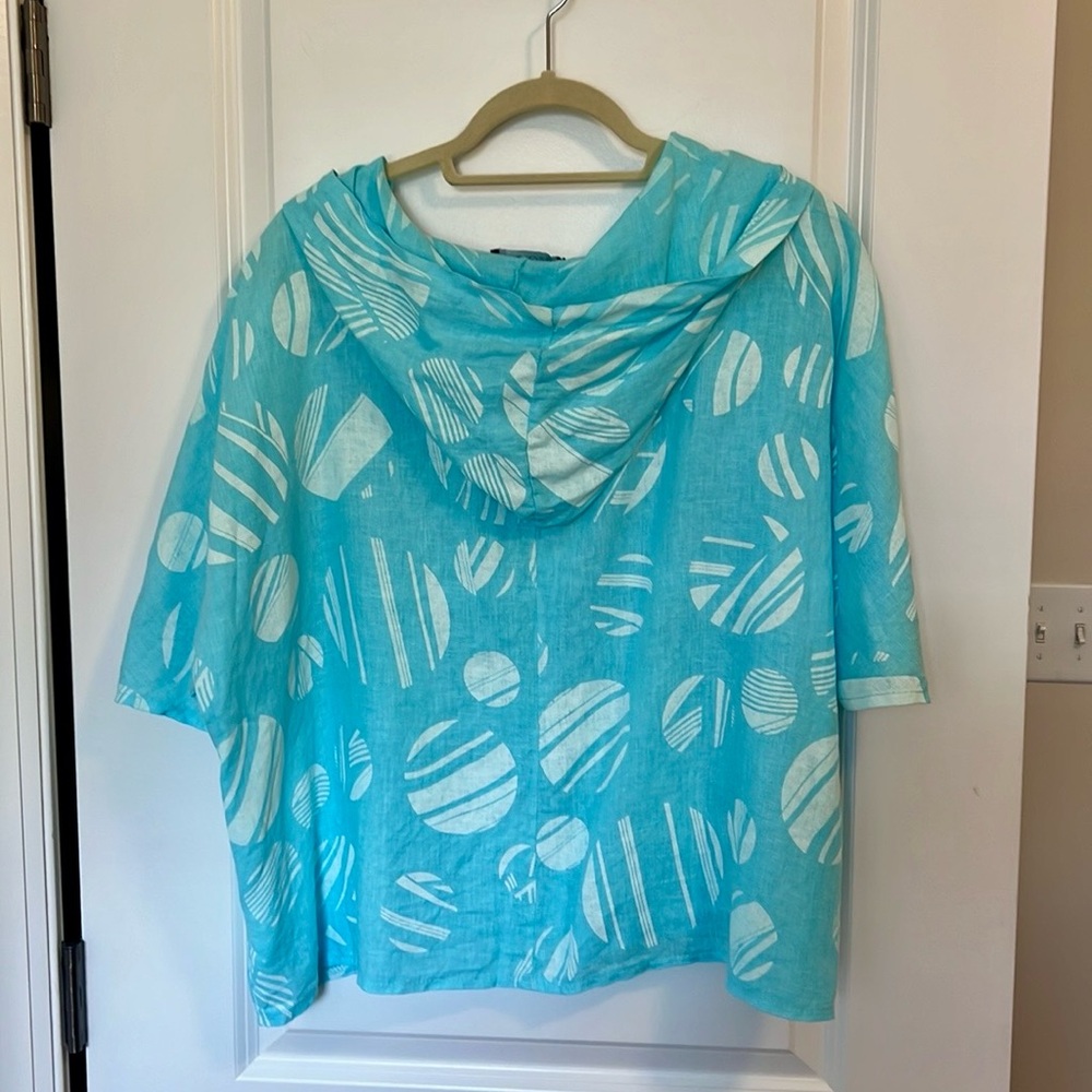 Avolto Turquoise Button-Up Linen Hooded Top - Picture 7 of 10